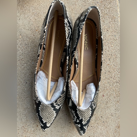 Vionic woman’s Josie natural snake leather - Picture 5 of 15